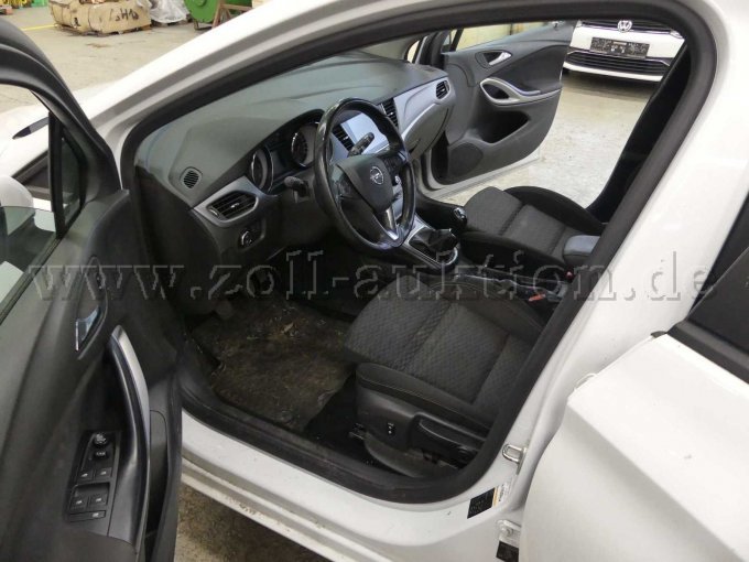 Innenansicht vorne links