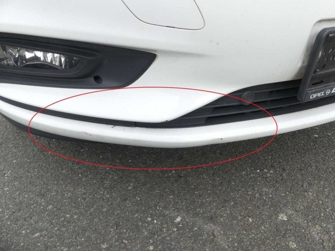 Anfahrschaden Stoßfänger vorne
