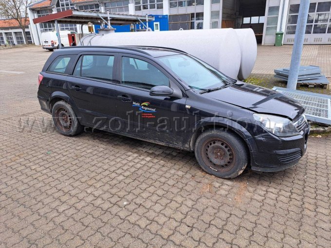 Opel Astra - Seitenansicht mit Gebrauchsspuren