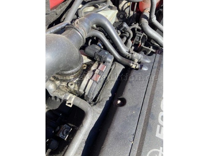 Motor ölfeucht