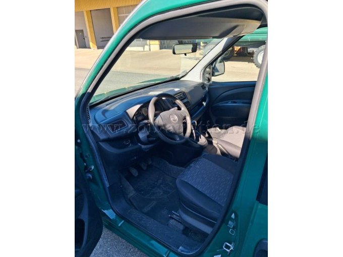 Einstieg Fahrer