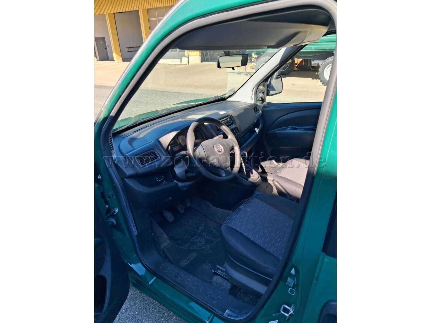 Einstieg Fahrer