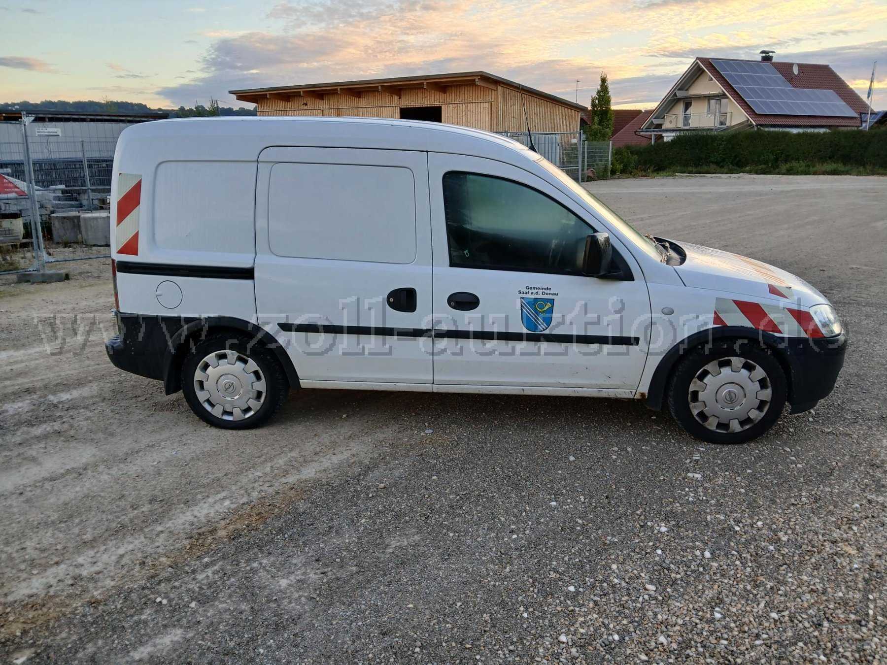 seitliche Ansicht des Fahrzeug rechts