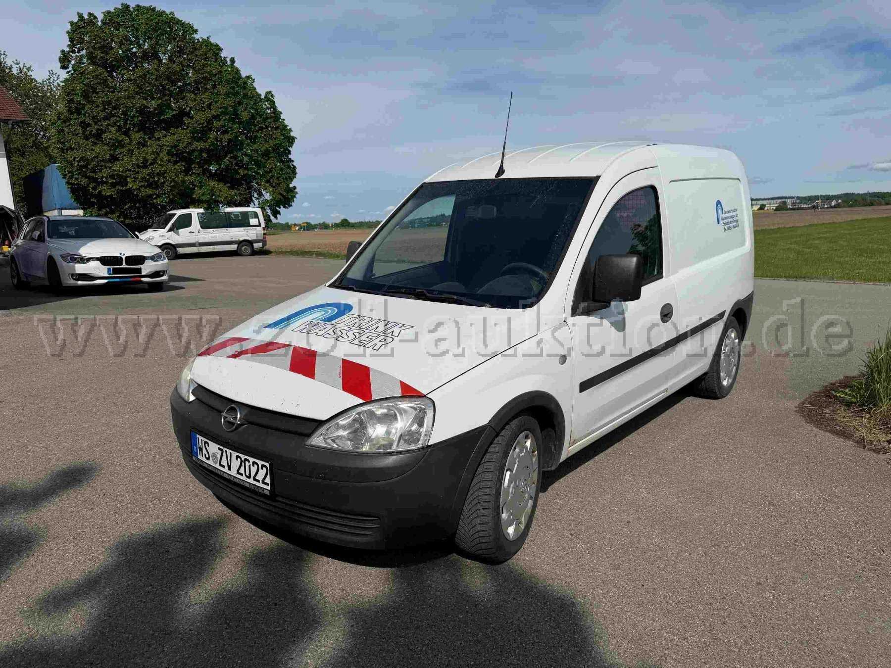 Opel Combo Ansicht vorne links
