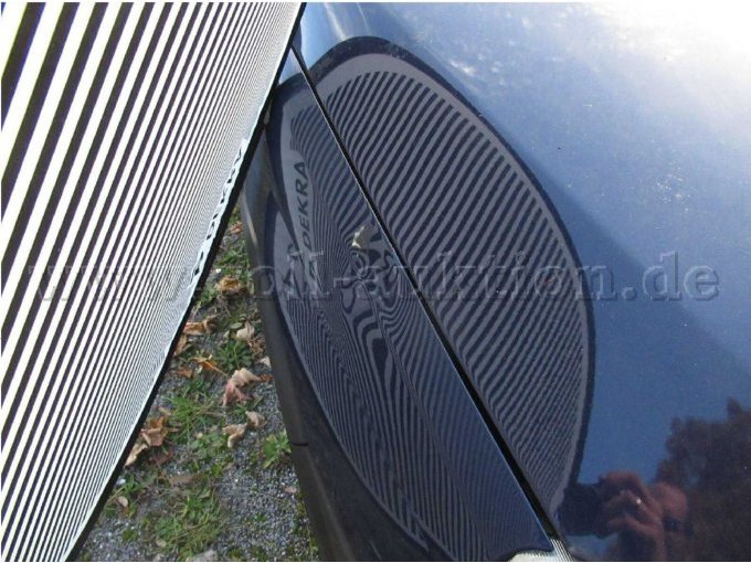 Kotflügel vorne rechts deformiert