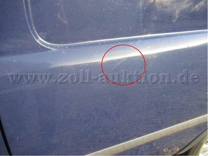 Seitenteil hinten links verkratzt