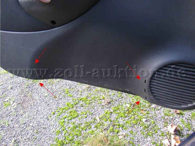 Ablagefach Türverkleidung vorne links gebrochen