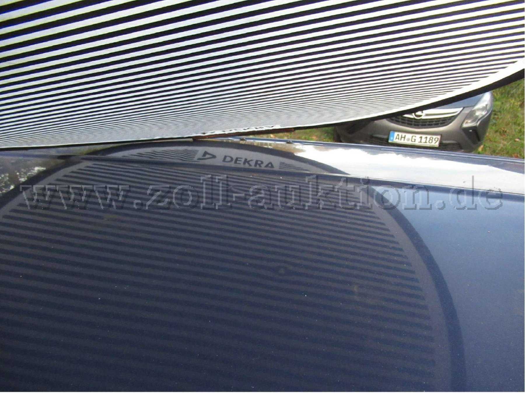 Dach mehrstellig eingedellt