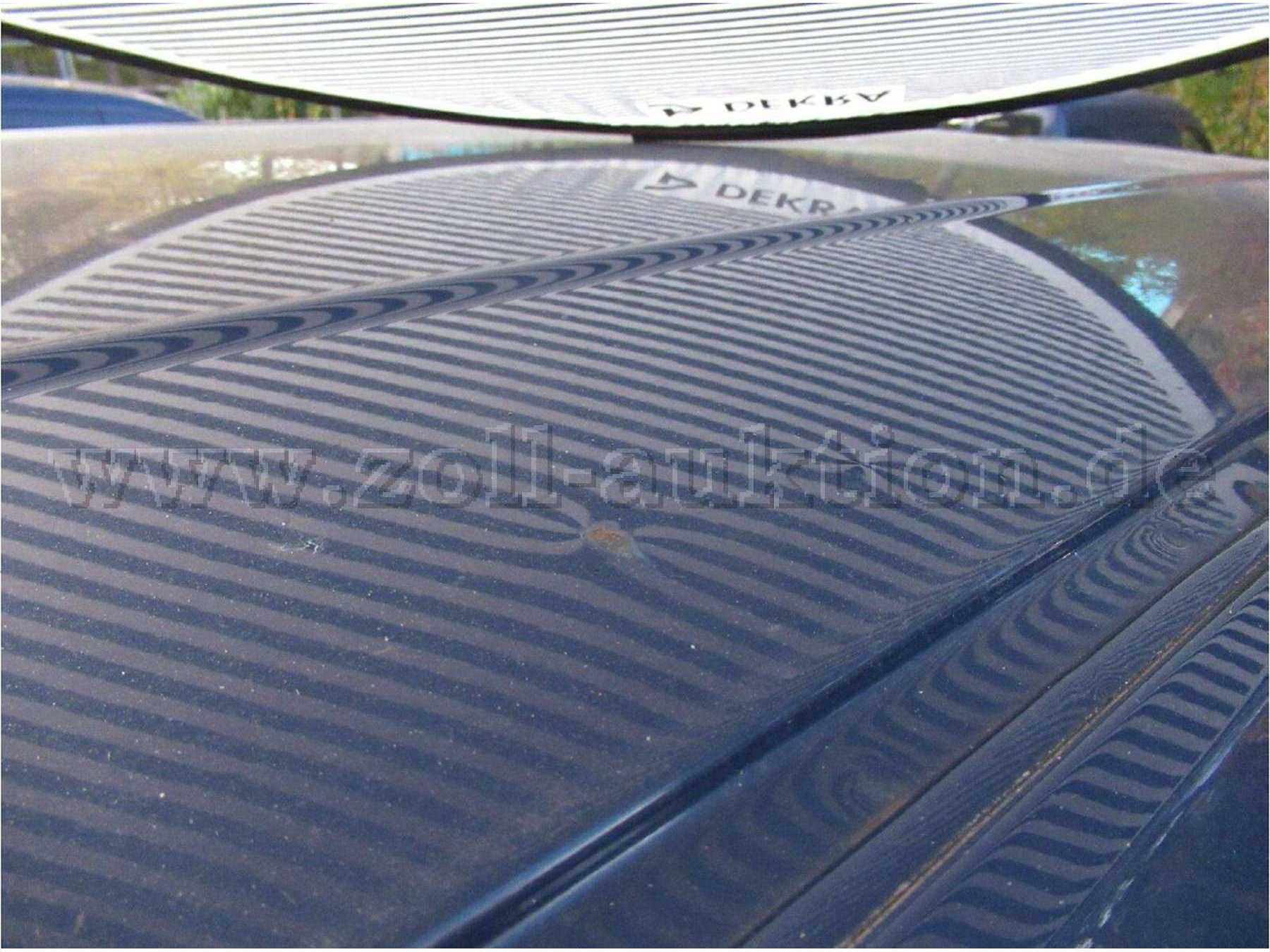 Dach punktuell korrodiert