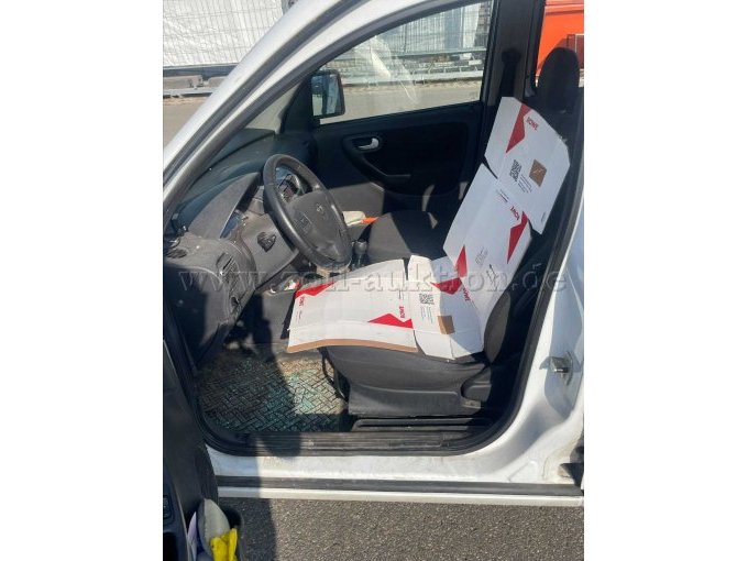 1 Opel Combo 1,6 CNG – foto 10 – kavel bij Zoll-Auktion, Speyer