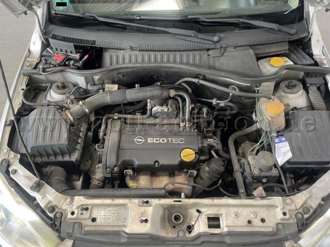 Opel Combo / Motorraum
