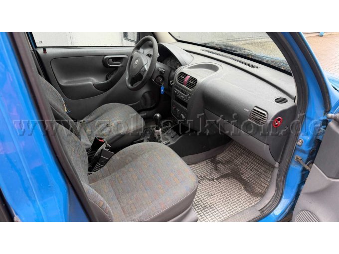 Opel Combo C Fahrgastraum Beifahrerseite