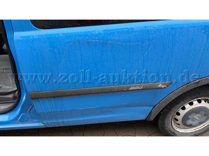 Opel Combo C Beschädigung Seitenwand Beifahrerseite
