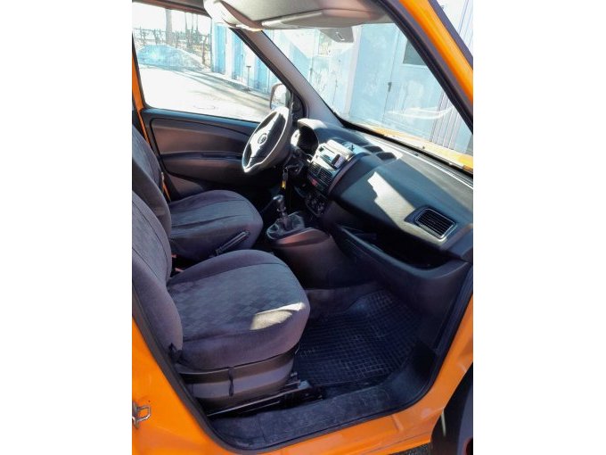 Opel Combo Innenansicht