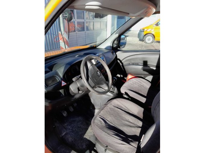 Opel Combo Innenansicht