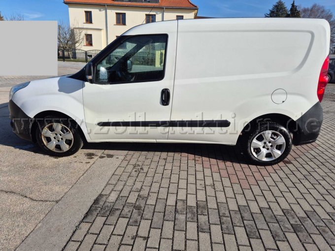 Opel Combo Kastenwagen - Ansicht Fahrerseite