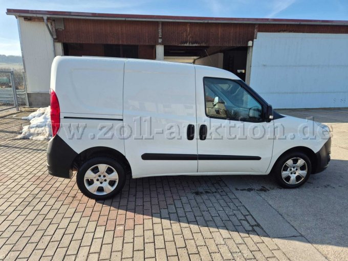 Opel Combo Kastenwagen - Ansicht Beifahrerseite