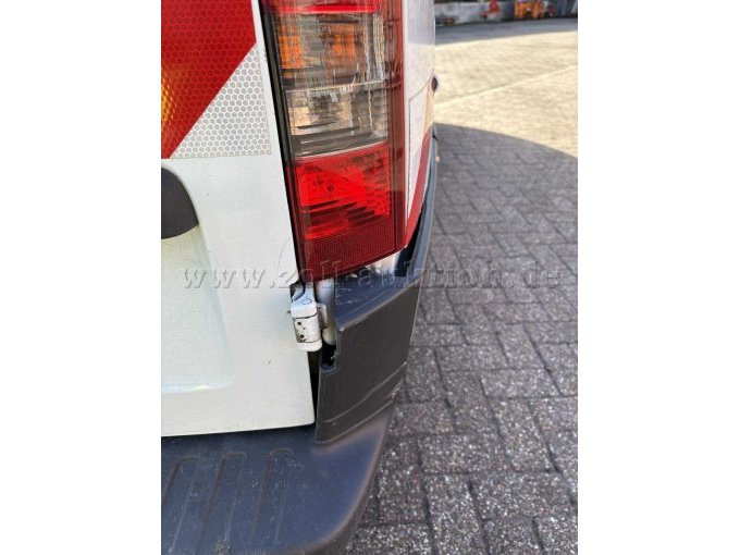 Heckstoßstange Kunststoff beschädigt