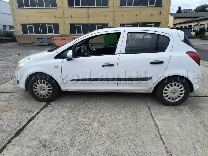 1 Opel Corsa – foto 3 – kavel bij Zoll-Auktion, Dresden