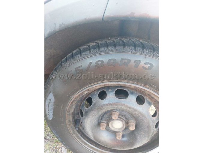 Bereifung zur Erkennung der Reifengröße