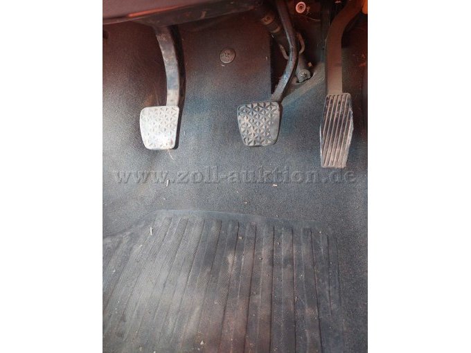 Pedale des Fahrzeuges