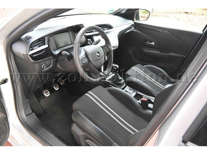 Innenansicht vorne links