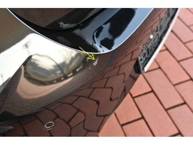 Abbildung verschürfte Heckstoßstange