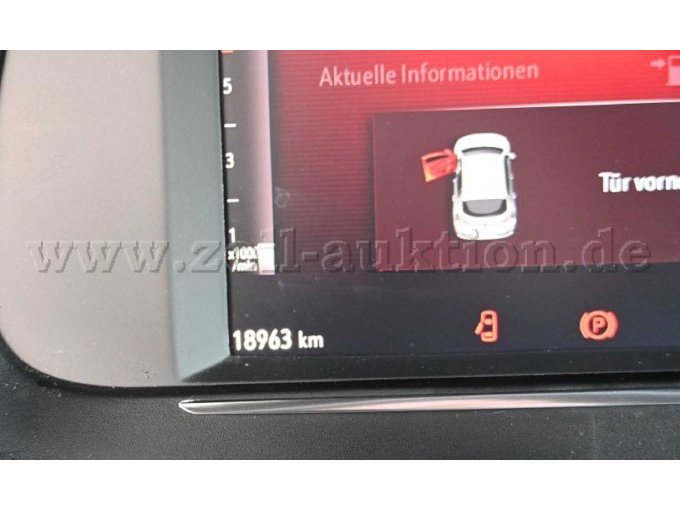 Ansicht Tachodisplay mit Kilometerstand