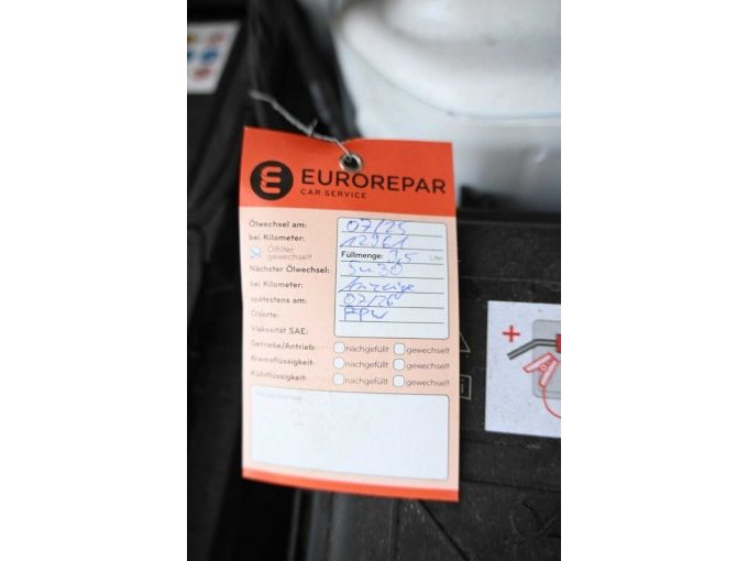 Ansicht Ölzettel Motorraum