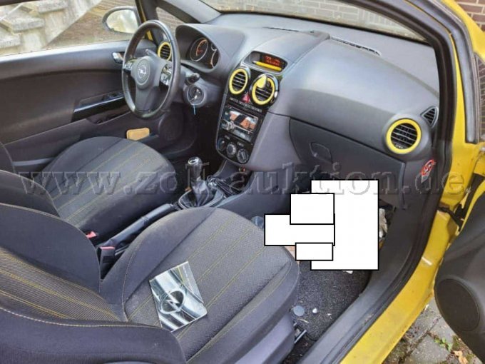 1 Opel Corsa D 1.4 Color Race, 3 Türer, EZ: 2010 – foto 3 – kavel bij Zoll-Auktion, Neustadt am Rübenberge