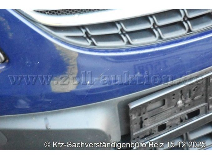 Schaden am Stoßfänger vorne