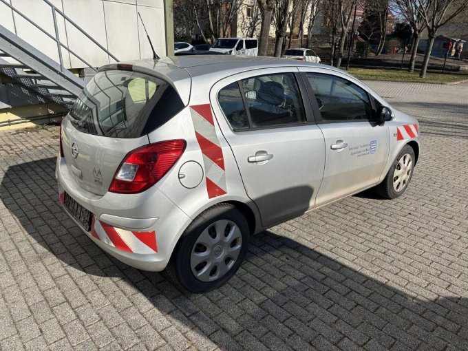 Heckansicht seitlich