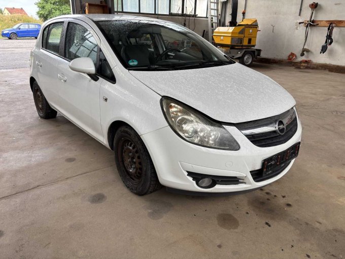 Frontansicht seitlich