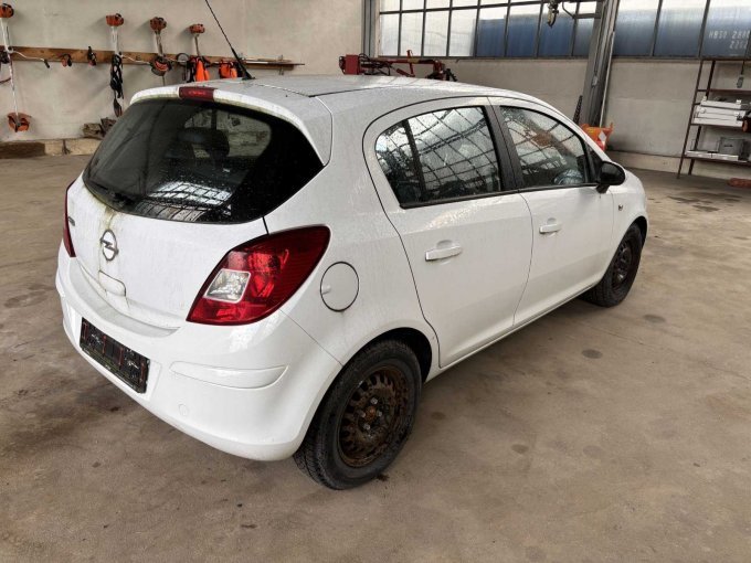 Heckansicht seitlich