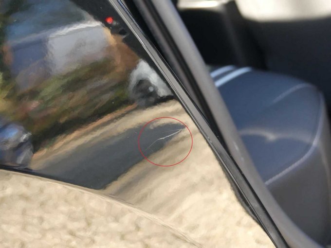 Beispiel Kratzer Seitenwand rechts