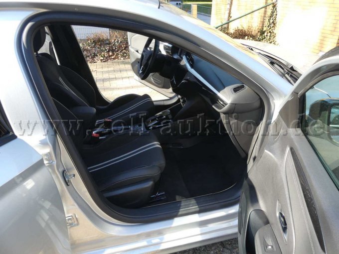 Innenansicht vorn rechts