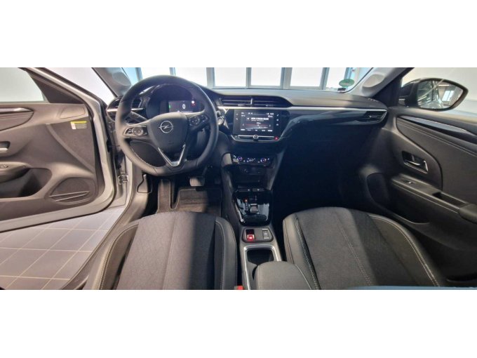 Innenraum vorne Armatur