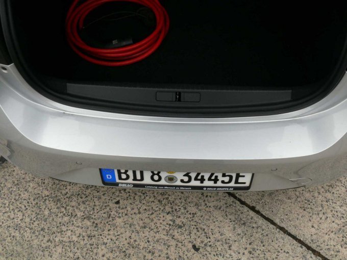 Beispielschaden Ladekante Kratzer