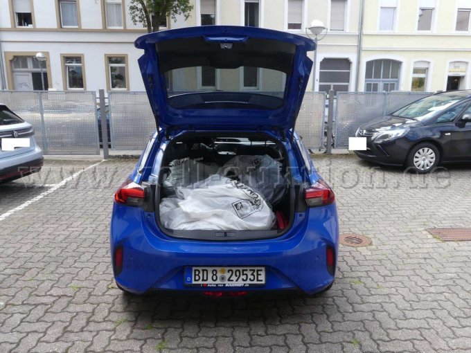 1 Opel Corsa F e GS - BD8-2953E – foto 6 – kavel bij Zoll-Auktion, Karlsruhe