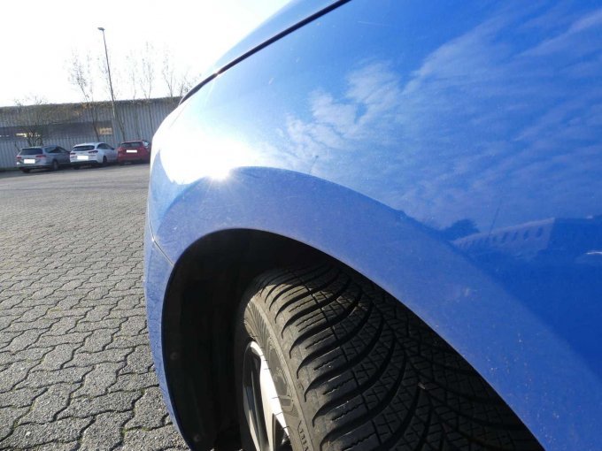 Kratzer Radlauf vorne links