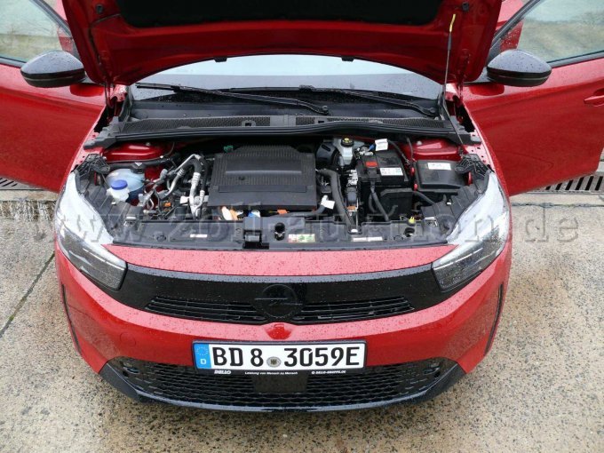 Innenansicht Motorraum