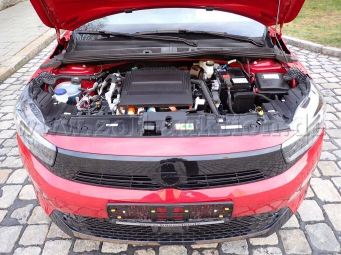 Frontansicht Motorraum