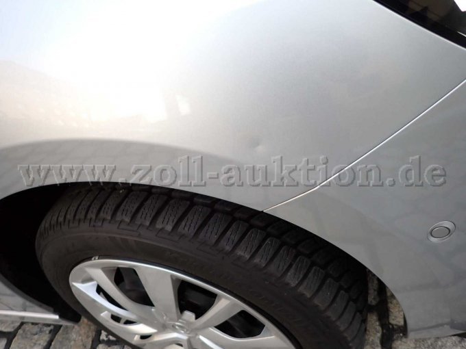 Beschädigungen Seitenwand links