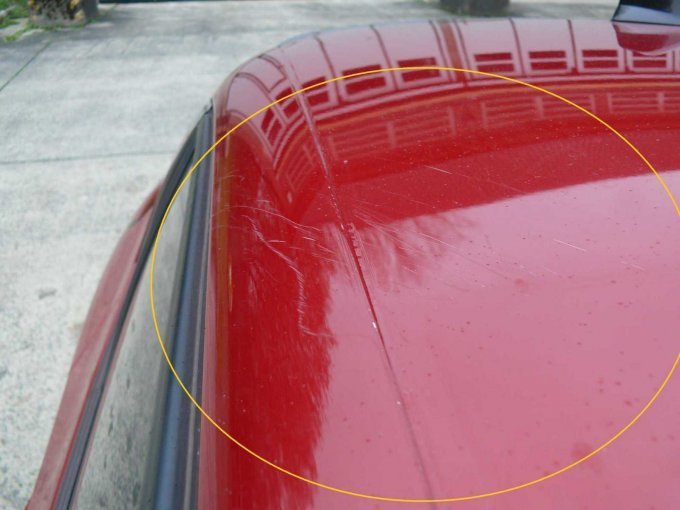 Beispielschaden Lackbeschädigung Dach Beifahrerseite