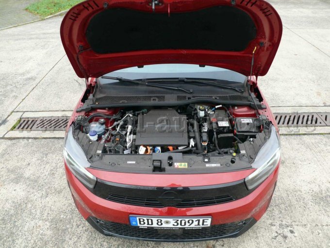 Innenansicht Motorraum