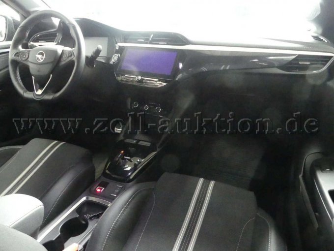 Innenansicht vorn rechts