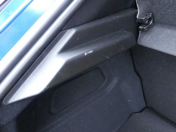 Kofferrauminnenverkleidung Kratzer