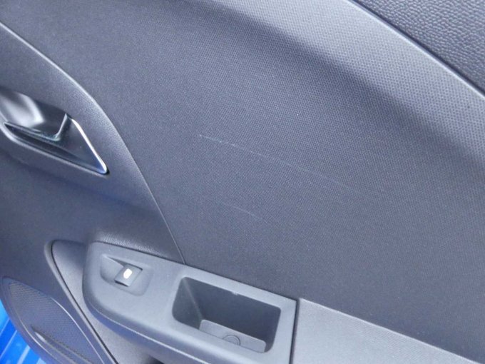 Türinnenverkleidung Beifahrertür Kratzer