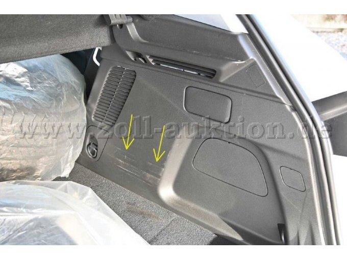 Ansicht Seitenverkleidung Kofferraum rechts verschürft