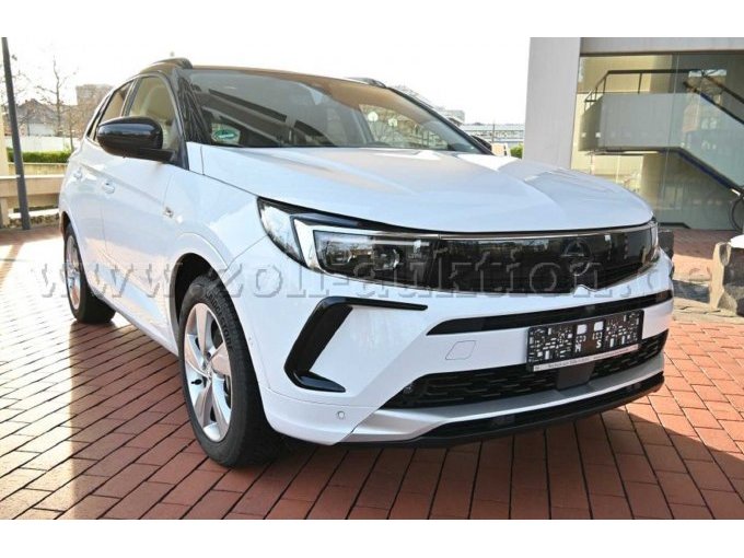 Außenansicht vorne rechts